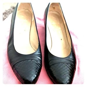 Salvatore Ferragamo Boutique Black Leather Shoes